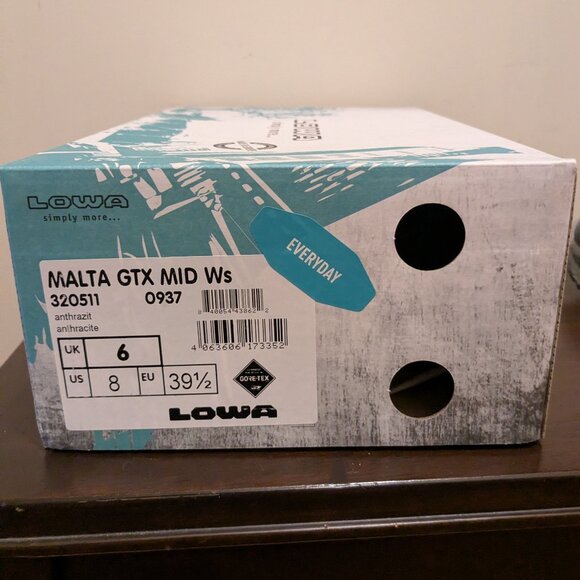 Lowa hiking boots-cute and almost new! - Picture 6 of 9